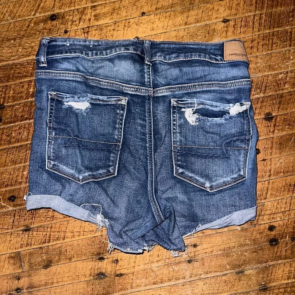 American Eagle distressed stretchy 12 hi-rise denim shortie